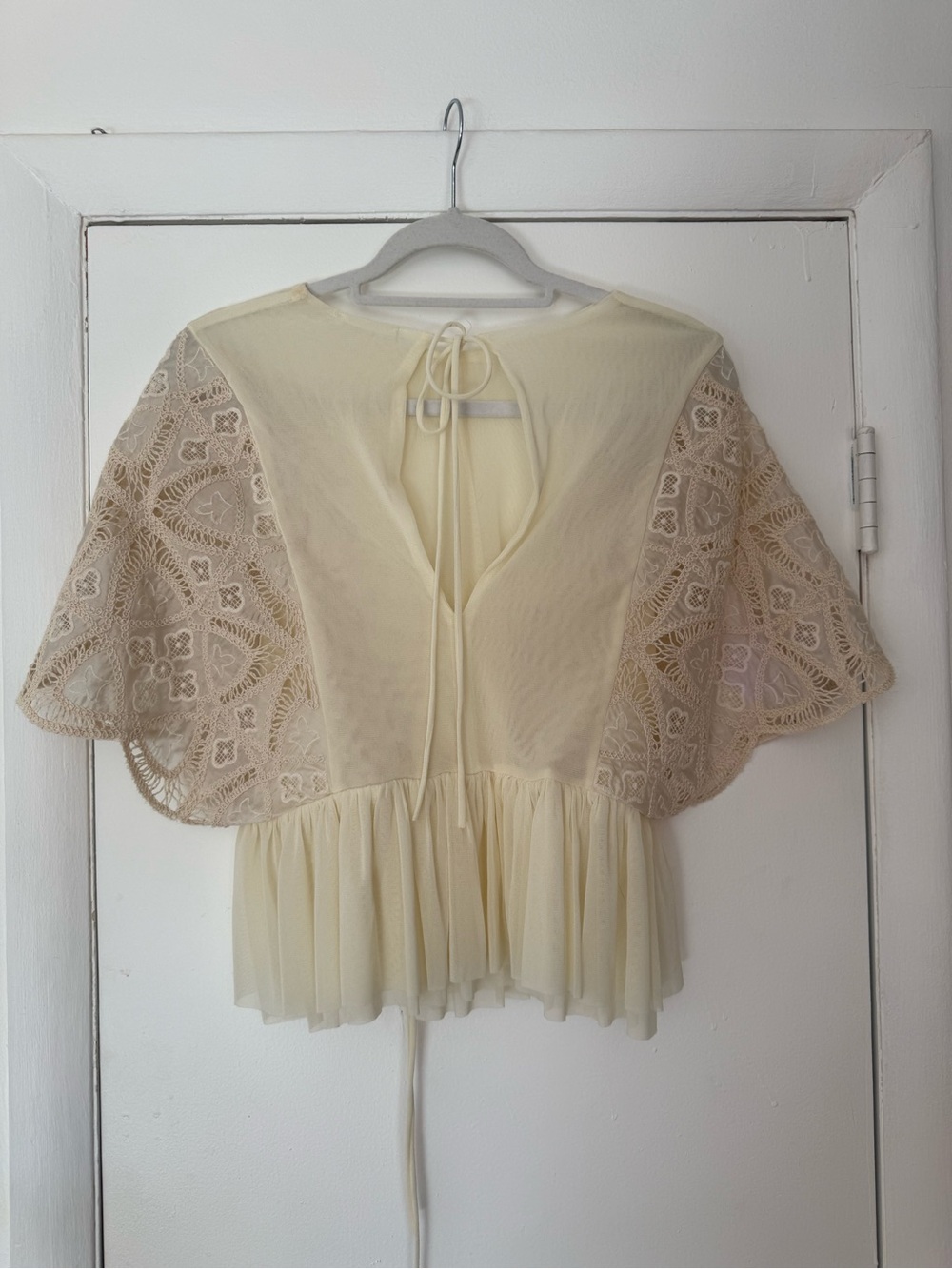Zara Cream Crochet Lace Sleeve Top - Picture 13 of 13